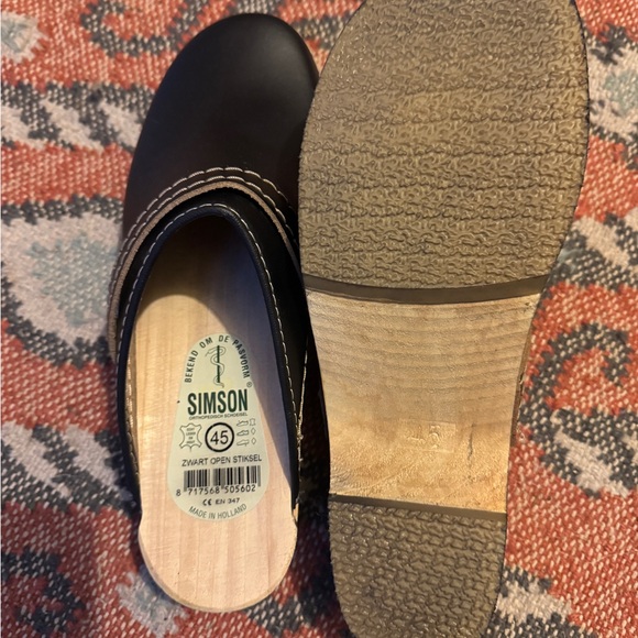 Simson Black Clogs - Picture 4 of 6